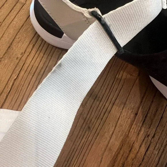 Sorel Kinetic Impact Black, Beige, and White Women's Size 8 Sandals EUC - Picture 12 of 13